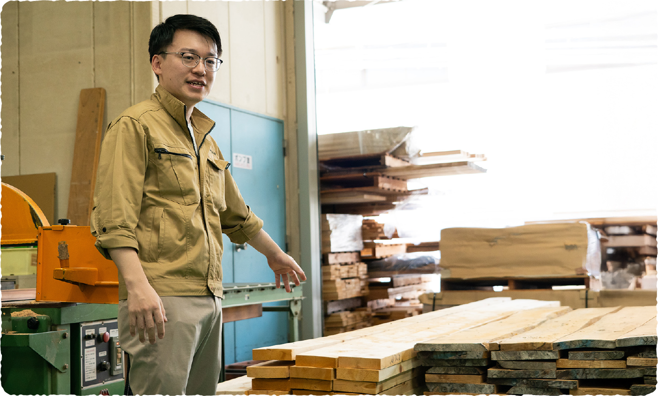 帝国器材を見学の様子