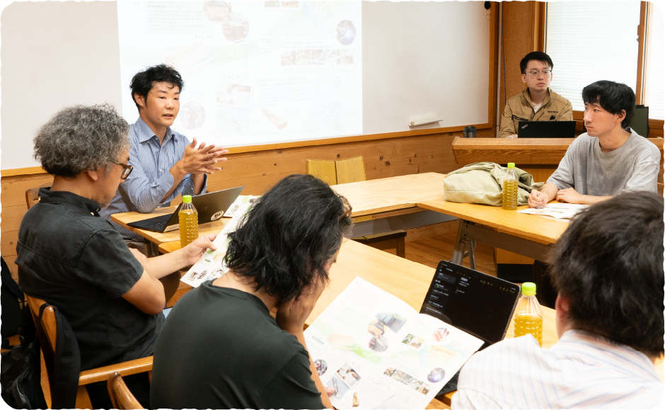 帝国器材を見学の様子2