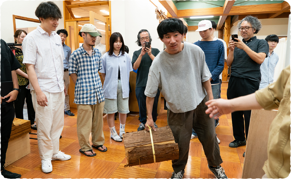 帝国器材を見学の様子7